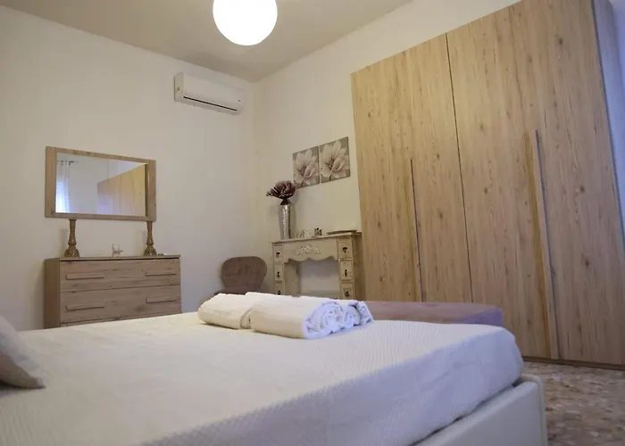 A Casa Di Ada بيت للعطل كوتروفيانو